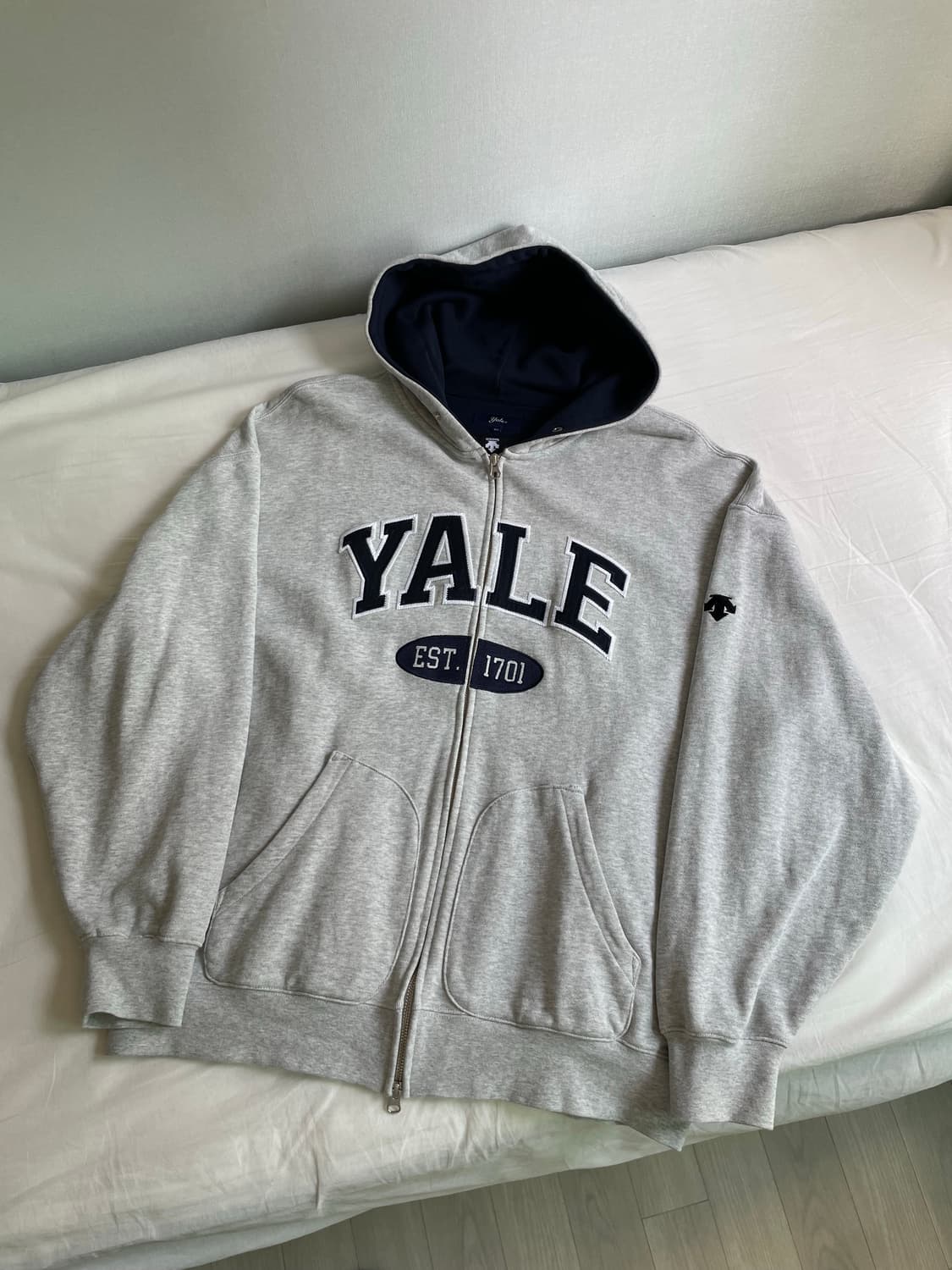 예일 데상트 후드집업 XL 상품이미지1