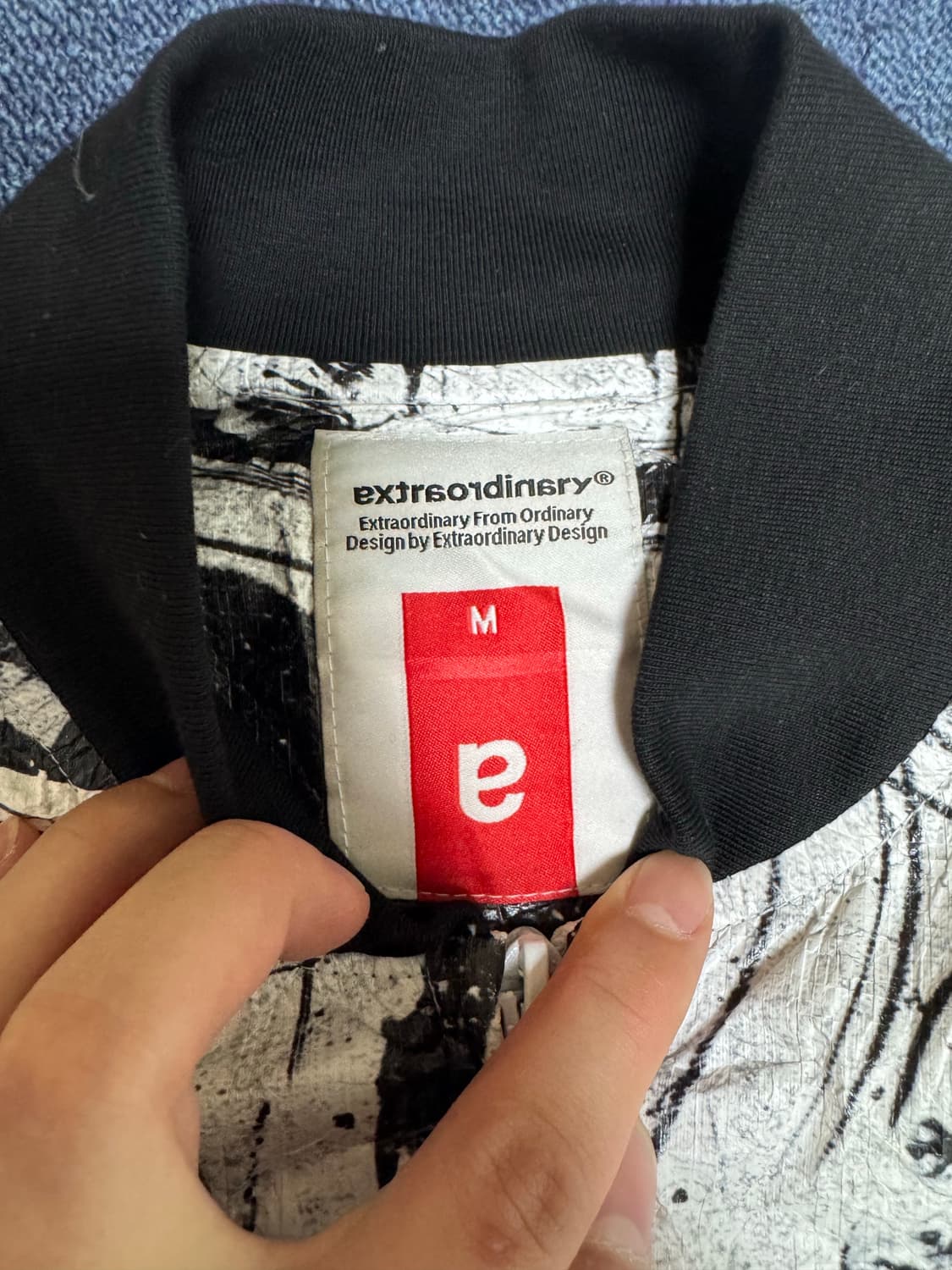 엑스트라 오디너리 페이스 점퍼 상품이미지2