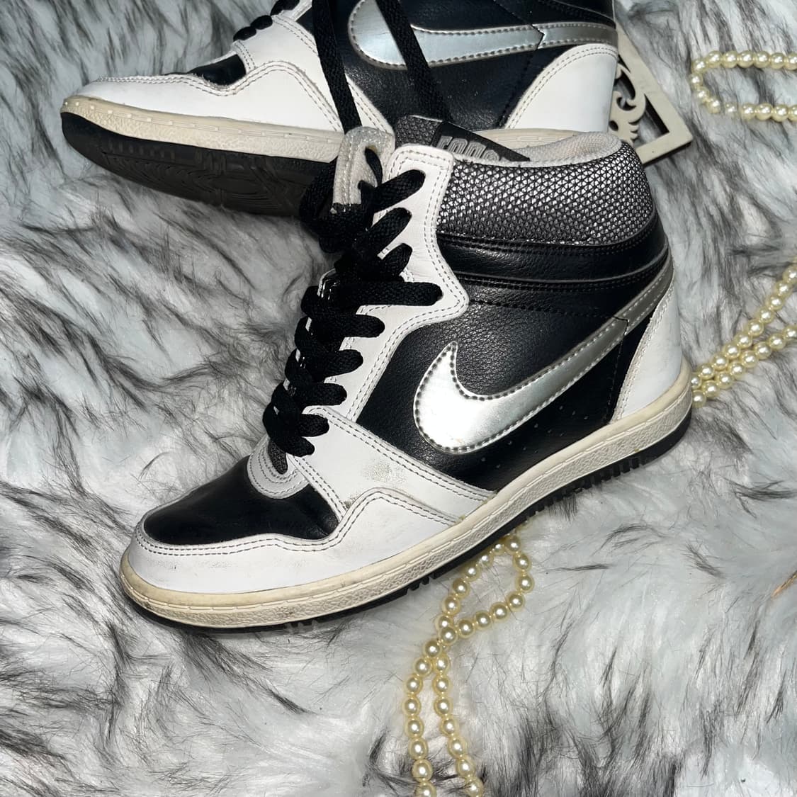 나이키 웨지힐 스니커즈 상품이미지2