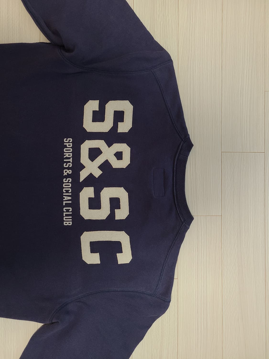 유니버셜웍스 맨투맨 m 상품이미지2