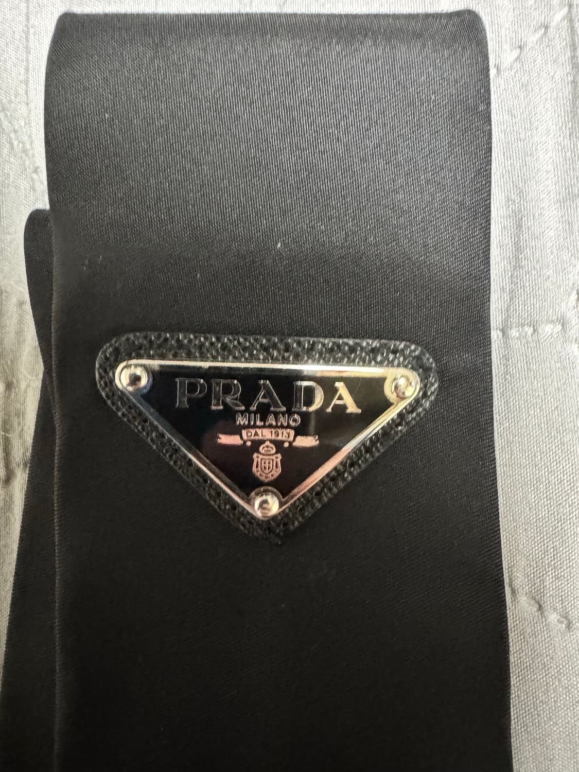 프라다 리나일론 삼각로고 개버딘 넥타이 볼로타이 셔츠 상품이미지2