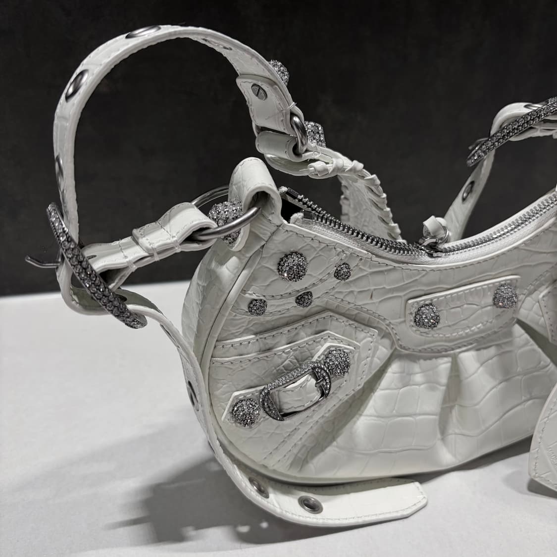 발렌시아가 화이트크리스탈 르카골백 상품이미지2