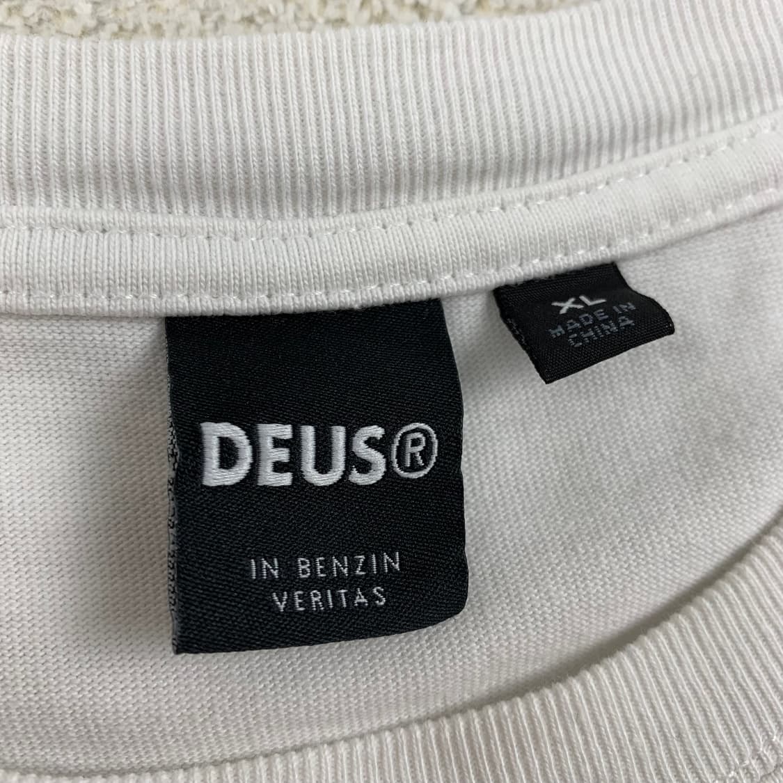 데우스 엑스 마키나 튠업 롱슬리브 티셔츠 빈티지 화이트 상품이미지6