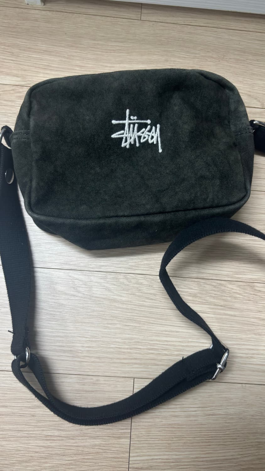 스투시 캔버스 사이드 파우치 워시드 블랙 상품이미지1