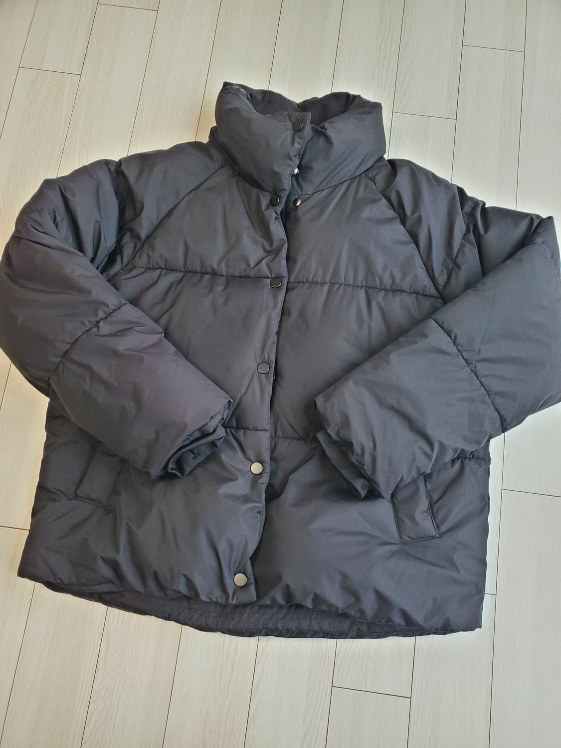 스파오 가볍고 부드러운 마카롱 푸퍼_SPJD94TG01여성 숏패딩 사이즈 상품이미지1