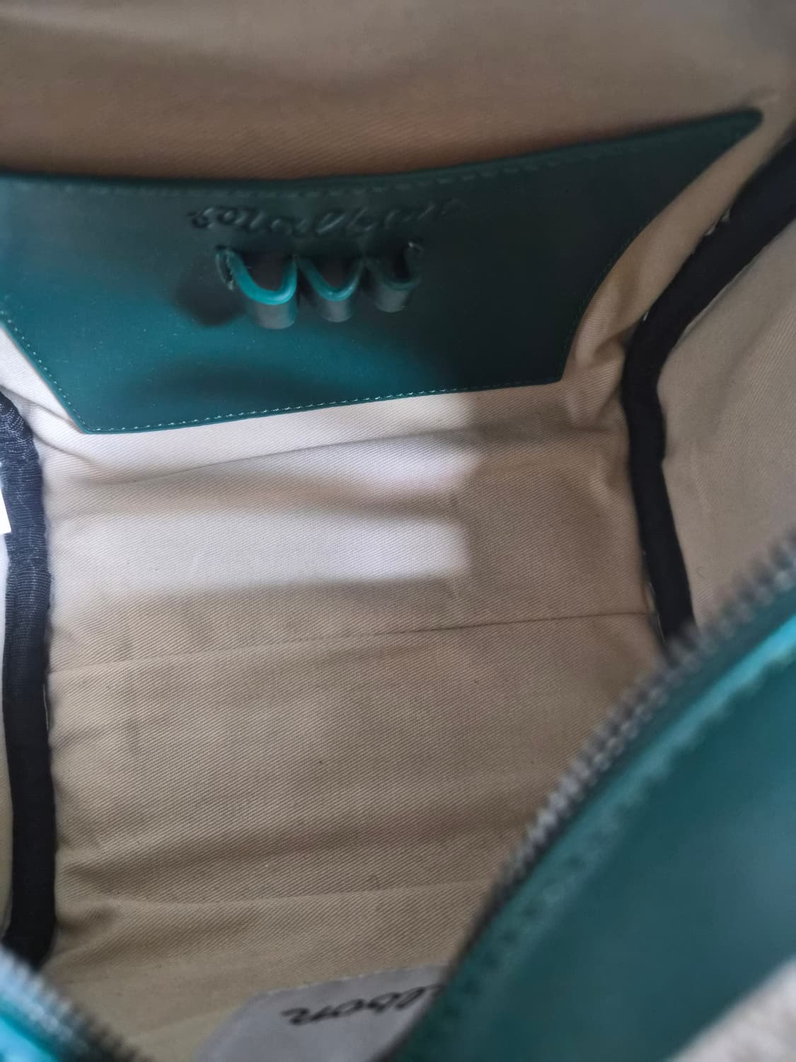 말본정품 여성크로스백 미사용 20x20 상품이미지7