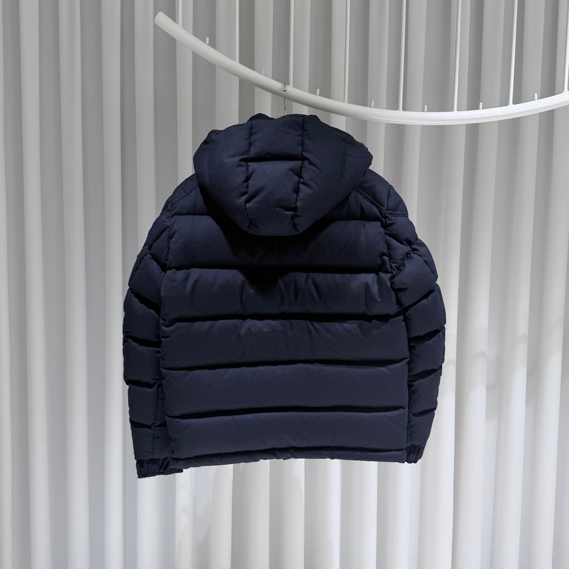 (A+/2) / 몽클레어 몽제네브르 남성 다운 패딩 자켓 네이비 상품이미지5
