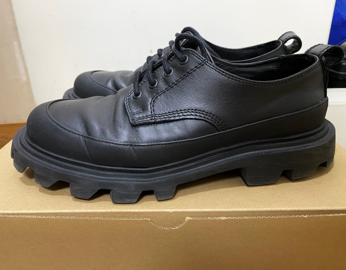 ARKET 블랙 레더 슈즈 40사이즈(260) 상품이미지2