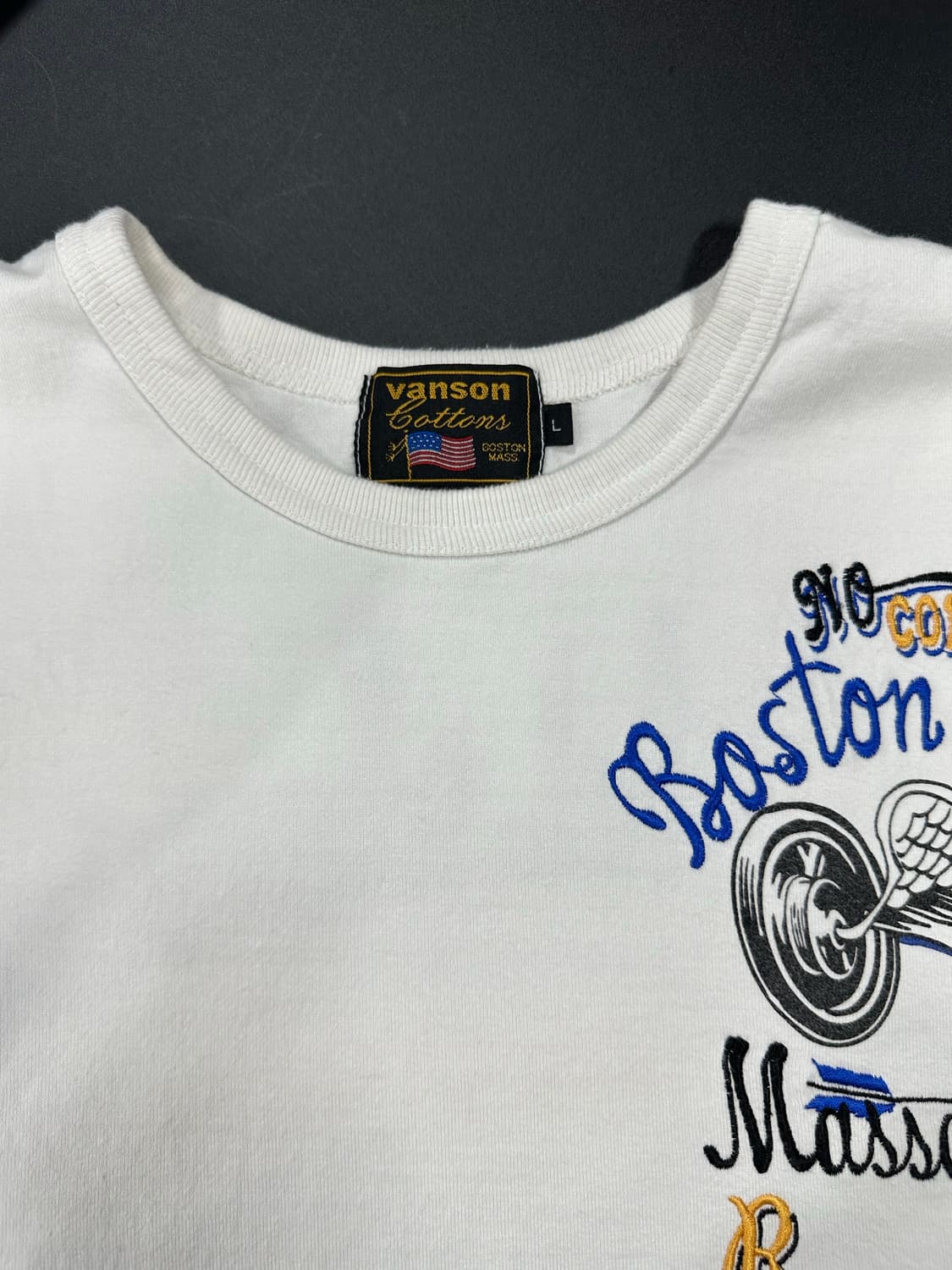 벤슨 타이어윙 백로고자수 화이트 반팔 상품이미지5