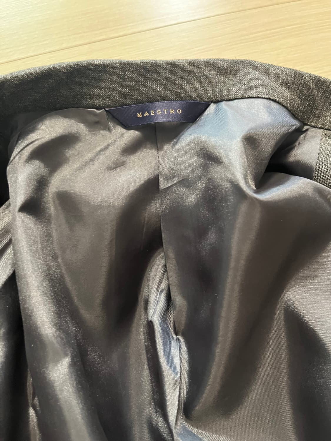 마에스트로 남성 까노니코원단 정장 세트 회색 상품이미지3