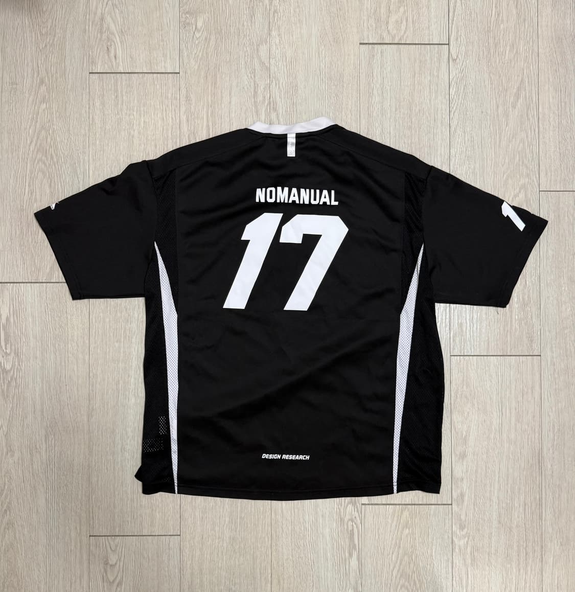 (XL)노메뉴얼 17 블랙 반팔티 상품이미지4