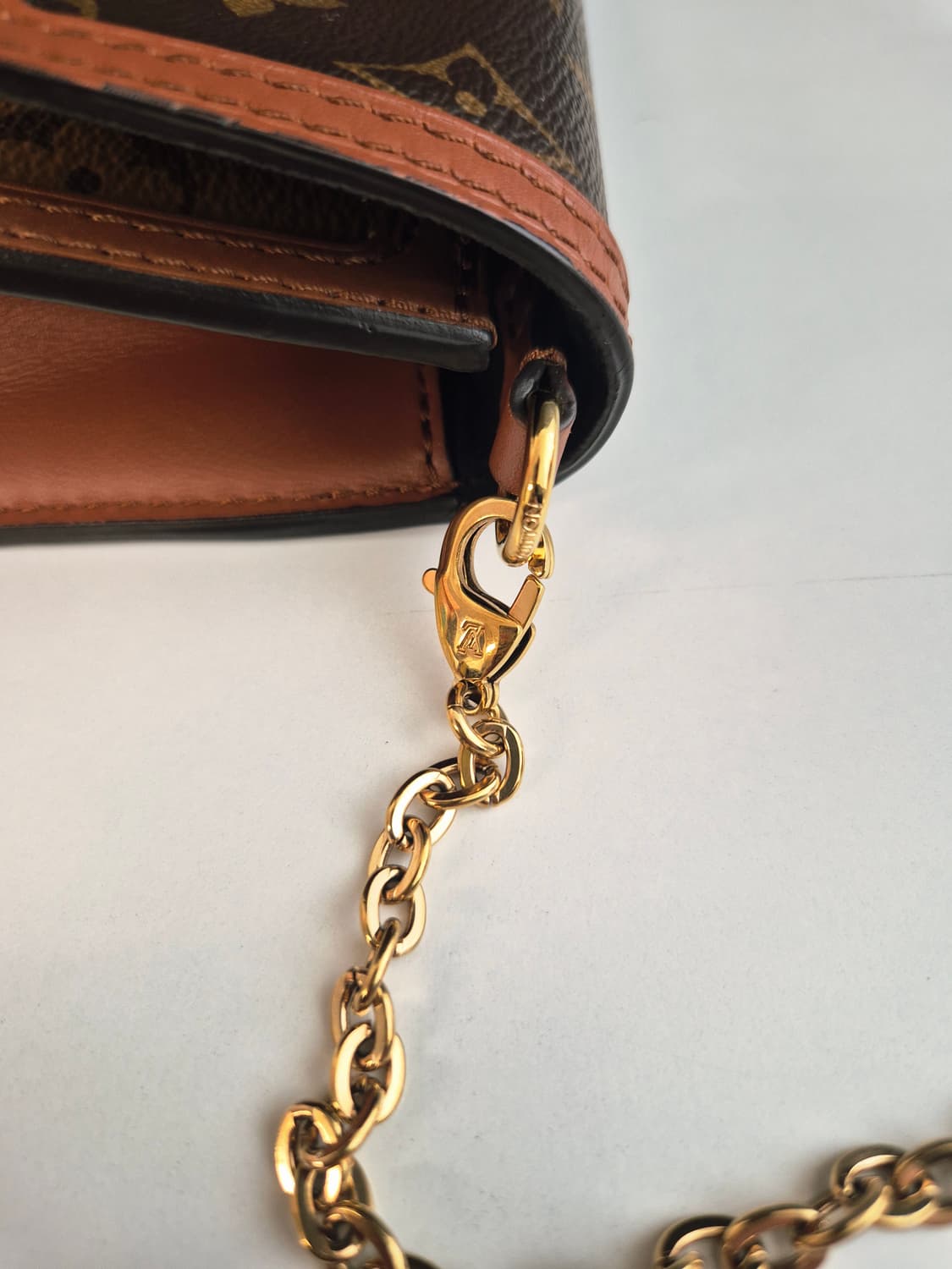 루이비통 돌핀 체인 월릿 (풀구성) 상태최상 상품이미지7