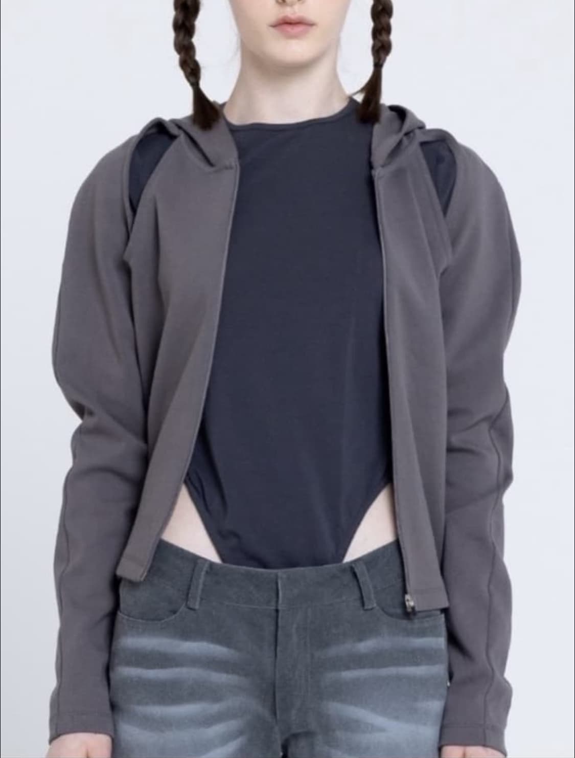 peinture 컷아웃 hoodie 상품이미지1