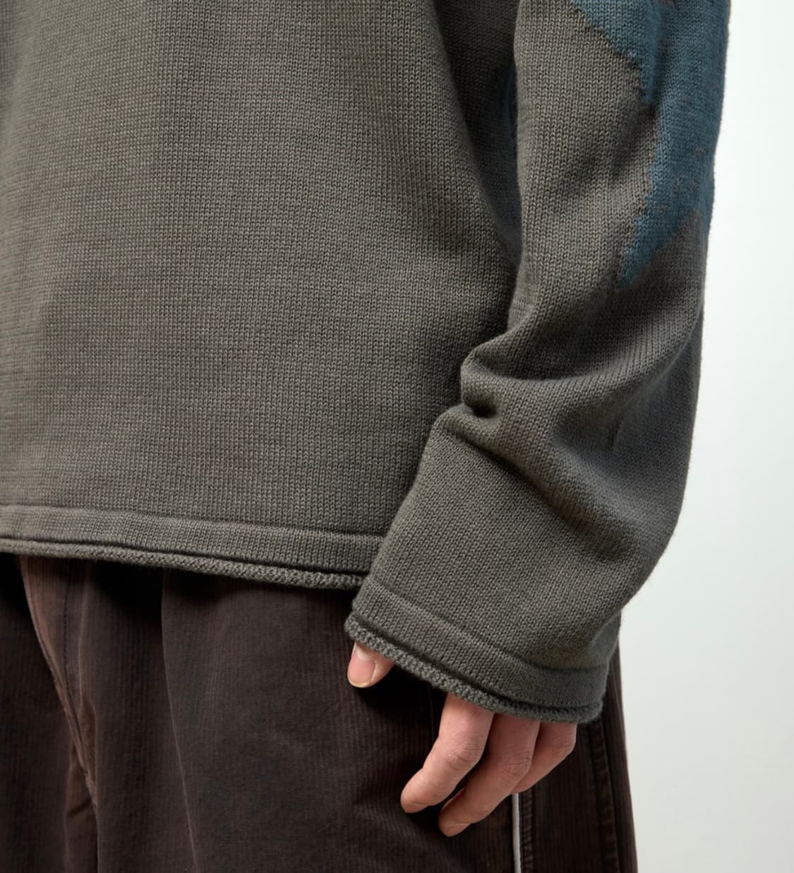 해칭룸 Stars Knit Khaki 상품이미지3