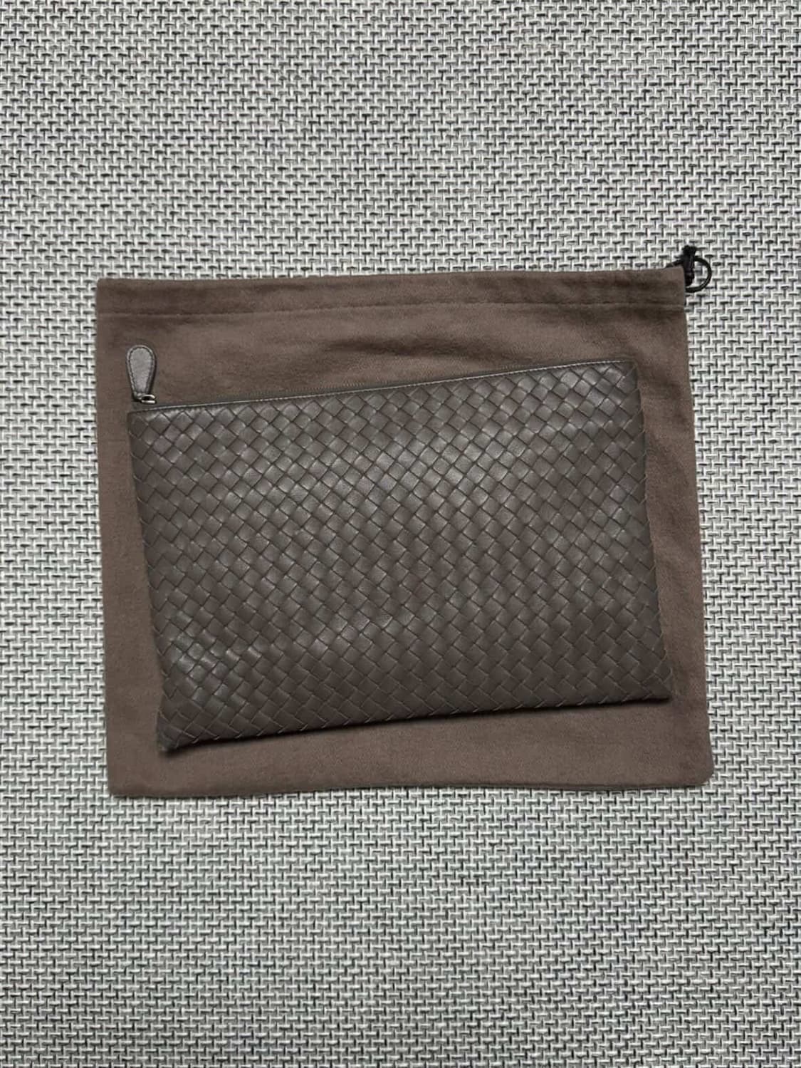 보테가배네타 인크레치아토 클러치 상품이미지1