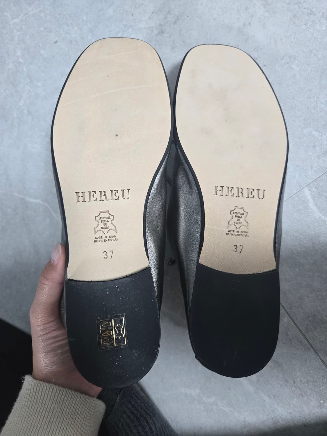 헤레우 HEREU 플레가다 메탈릭 로퍼 실버 37 상품이미지7