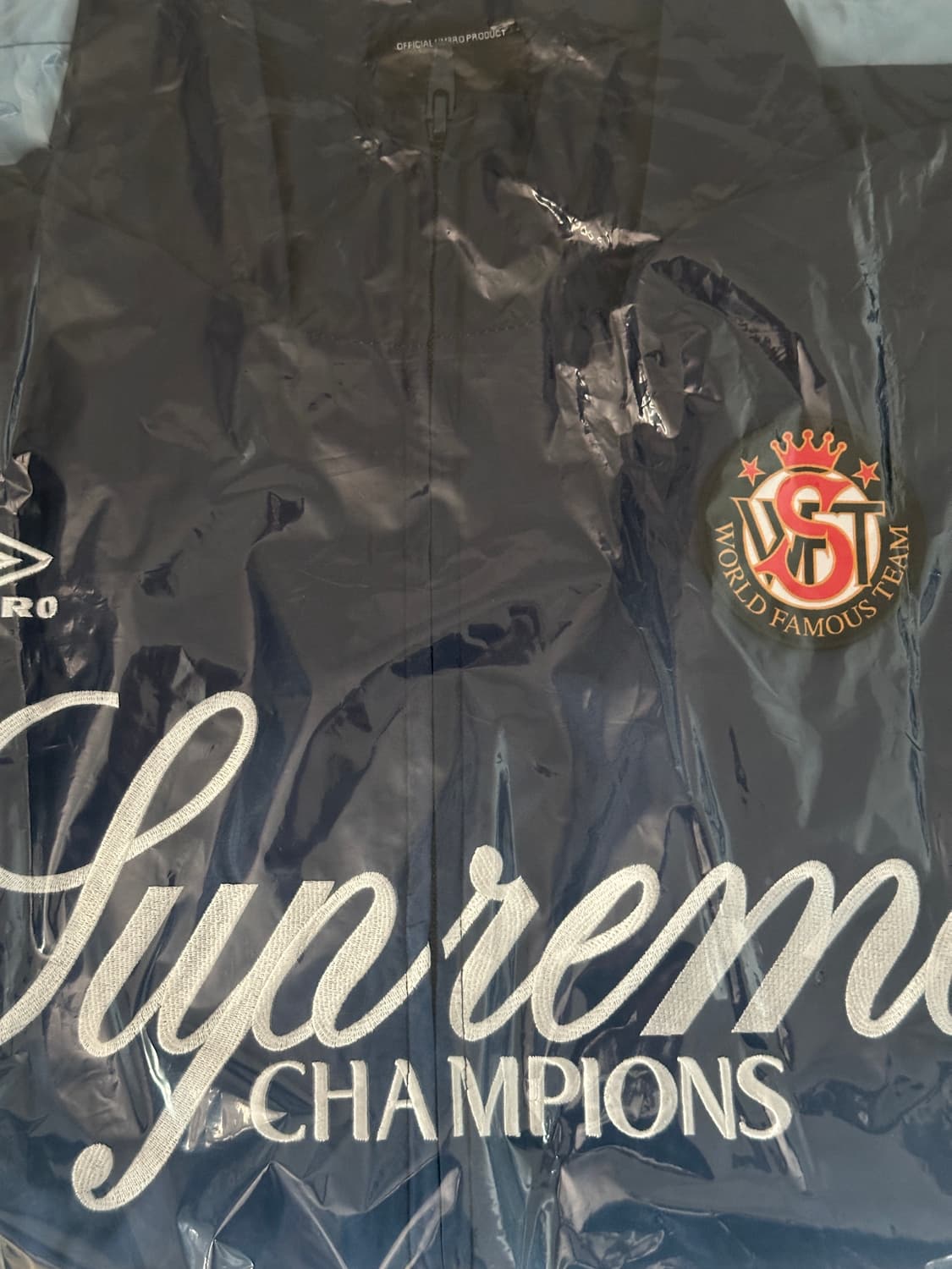 슈프림 x 엄브로 그라디언트 트랙 자켓 네이비 S 새제품 판매 상품이미지2