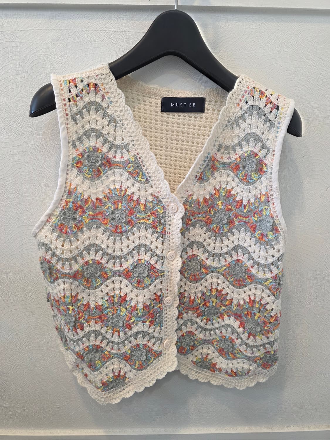 블랙 색상의 케이트 스페이드 크로스백입니다. 켈리백 스타일로 정장, 캐주 상품이미지1