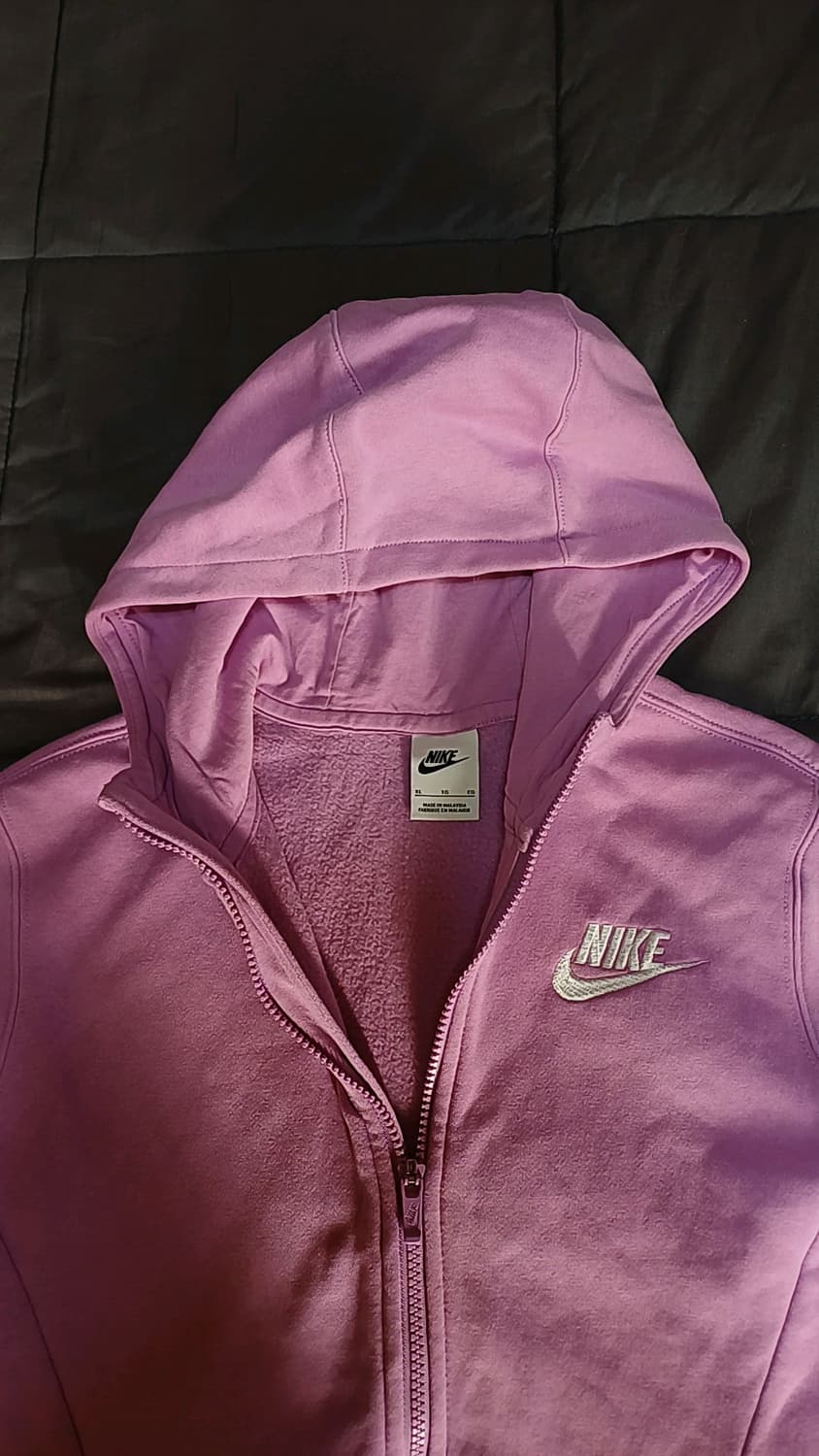 나이키 기모후드집업 키165 여성66 가슴52 기장63

 상품이미지2