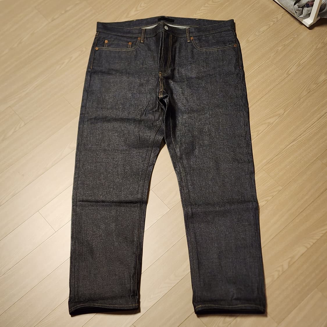 유니클로 레귤러핏 셀비지 진 상품이미지1