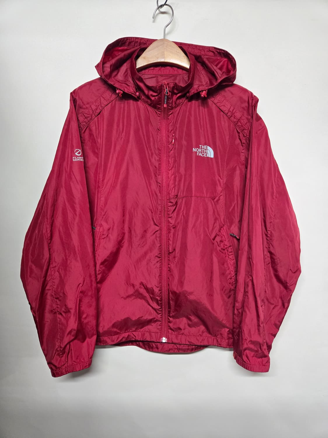 노스페이스 플라이트 후드 바람막이 다크레드105 상품이미지1