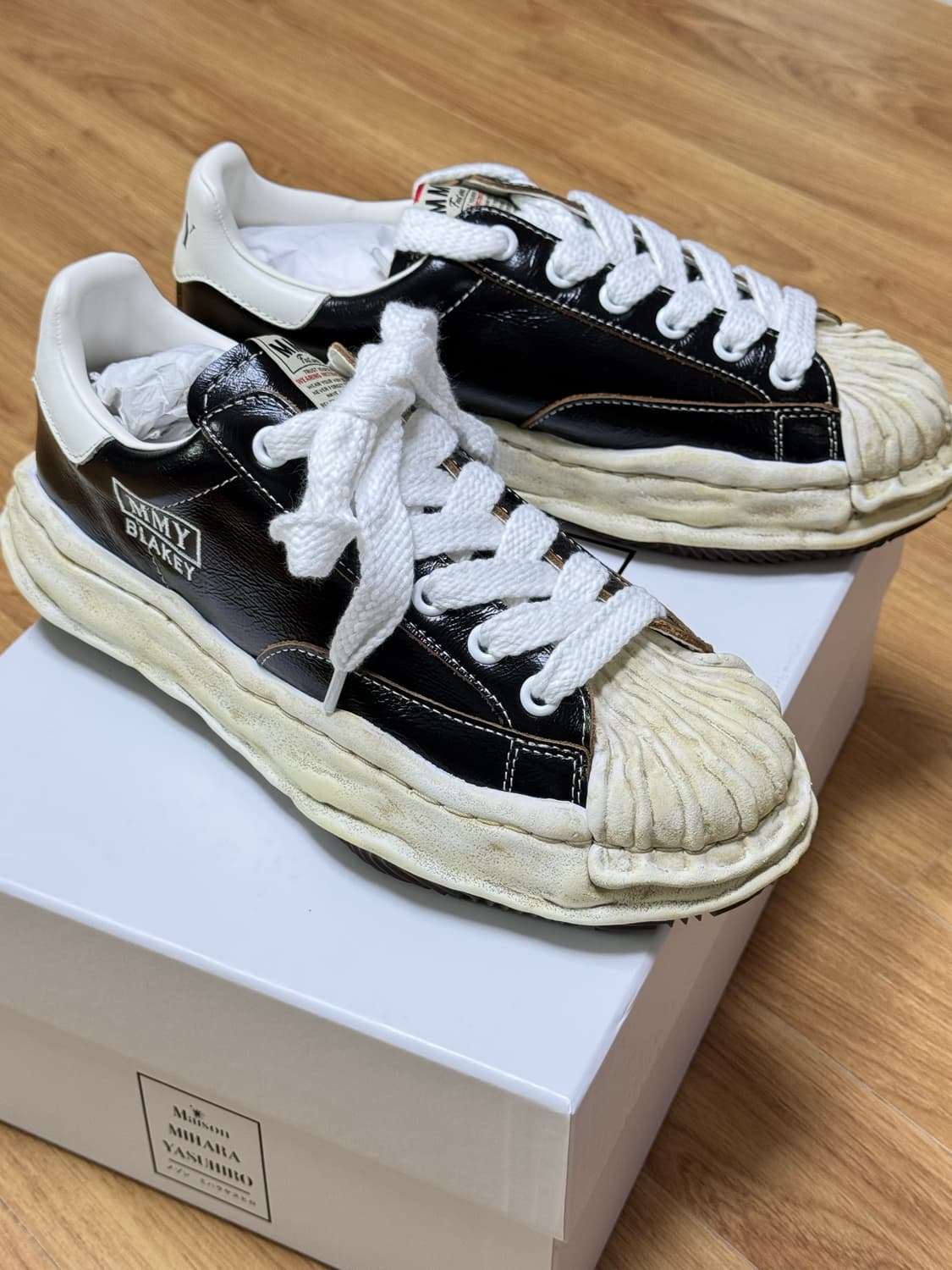 메종 미하라 야스히로 블레이키 레더 로우탑 스니커즈 42, 43 상품이미지3