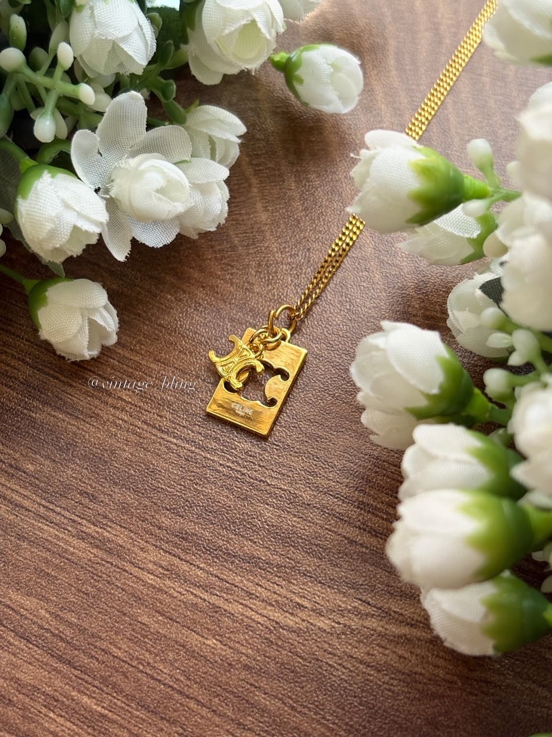 셀린느 댕글 트리옹프 스퀘어 골드 목걸이 상품이미지1