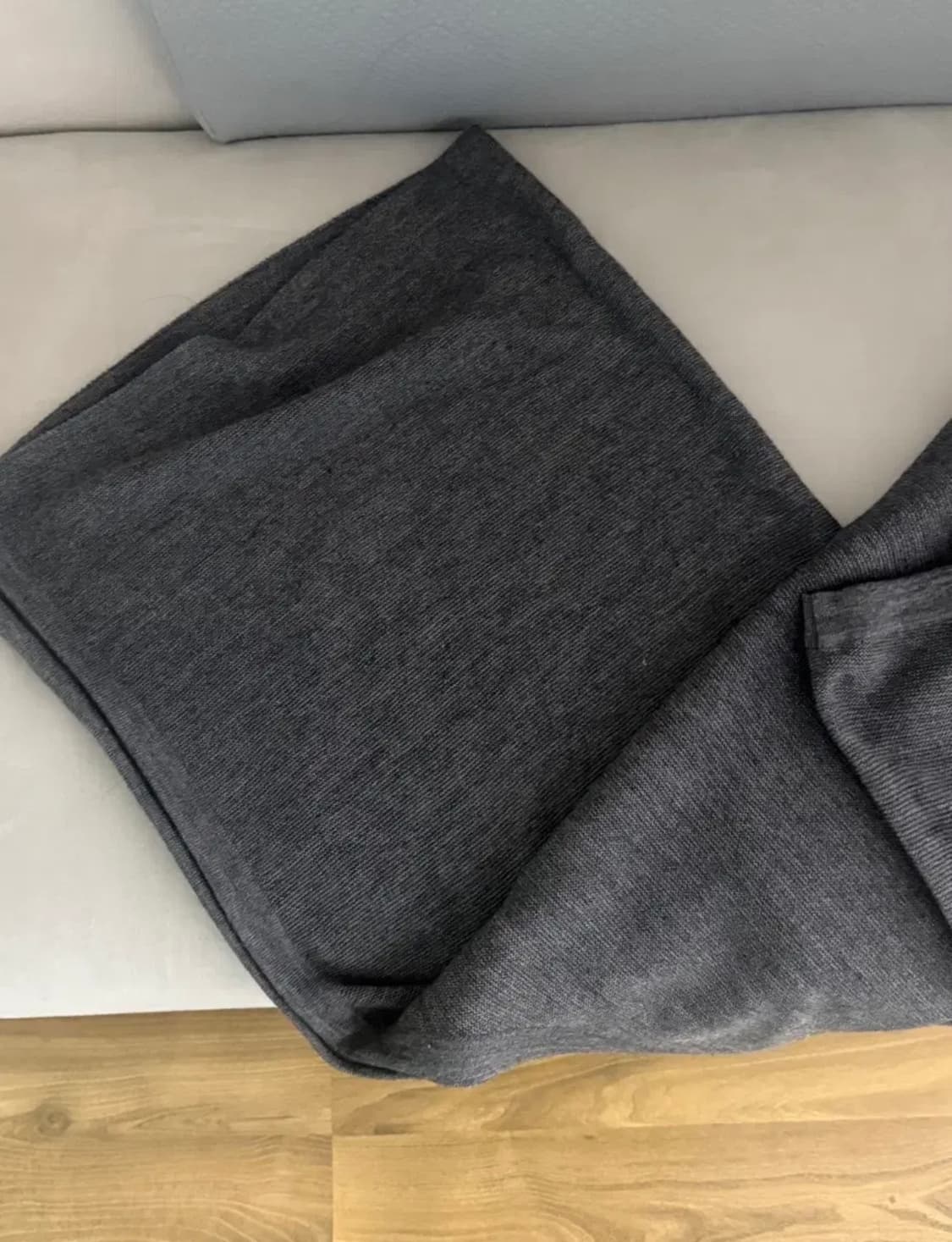 리포스 언발 오프숄더 니트 상품이미지2