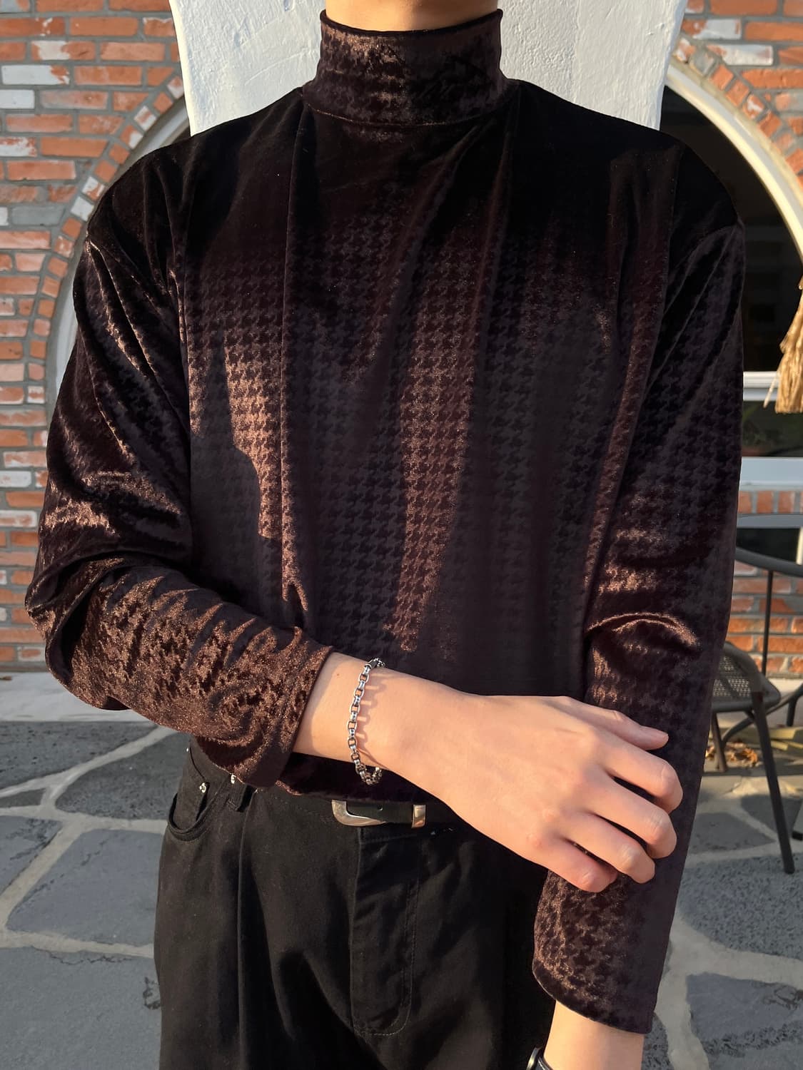 하운드 투스 벨벳 모크넥 티셔츠 상품이미지1