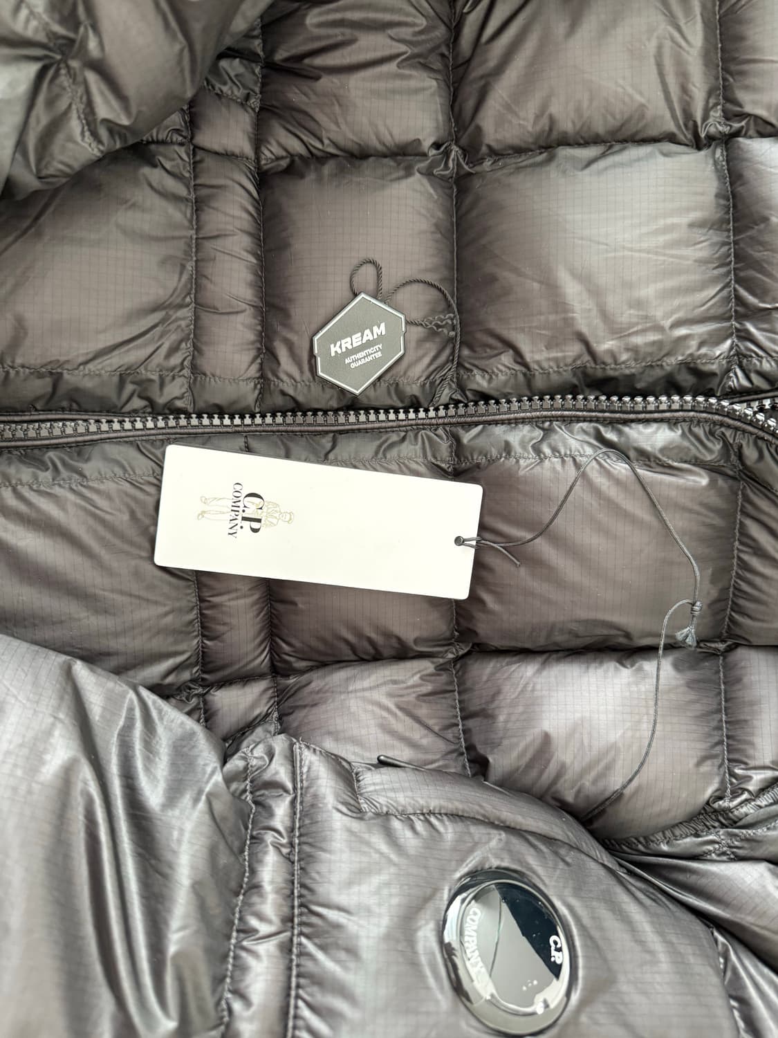 [M]CP컴퍼니 D.D. 쉘 후드 다운 자켓 블랙 - 25FW 상품이미지4