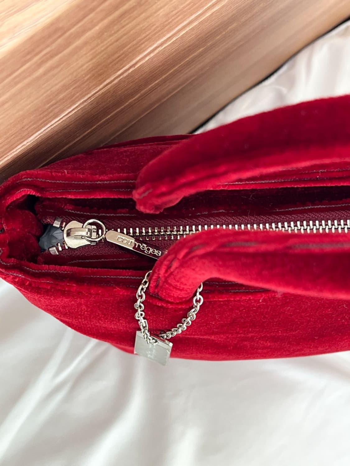 courreges / 꾸레쥬 레드 벨벳 토트백 상품이미지6