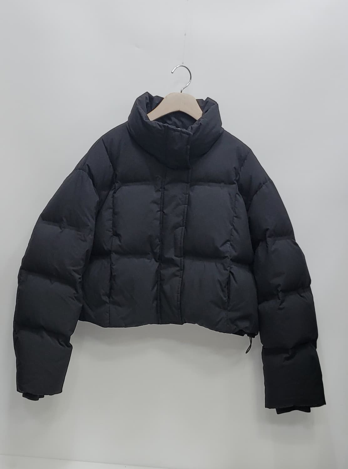 8seconds 23FW 에잇세컨즈 심리스 크롭 다운 패딩 / 여 XS  상품이미지1