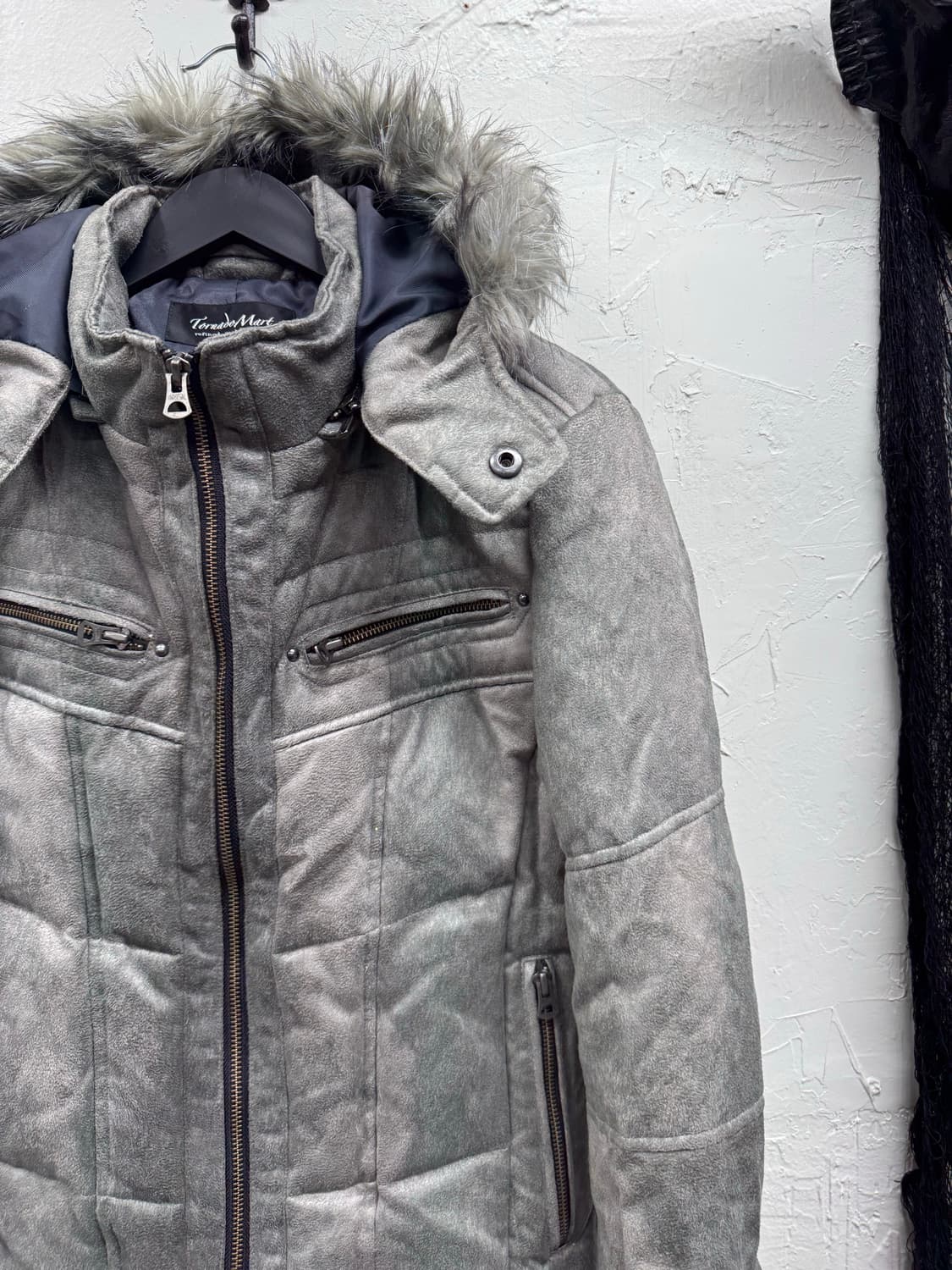 Tornado mart fake swede fur down jacket 상품이미지4
