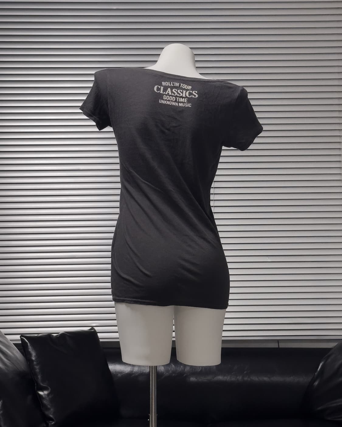 {Moussy} Lettering Off-Shoulder Tee  상품이미지2