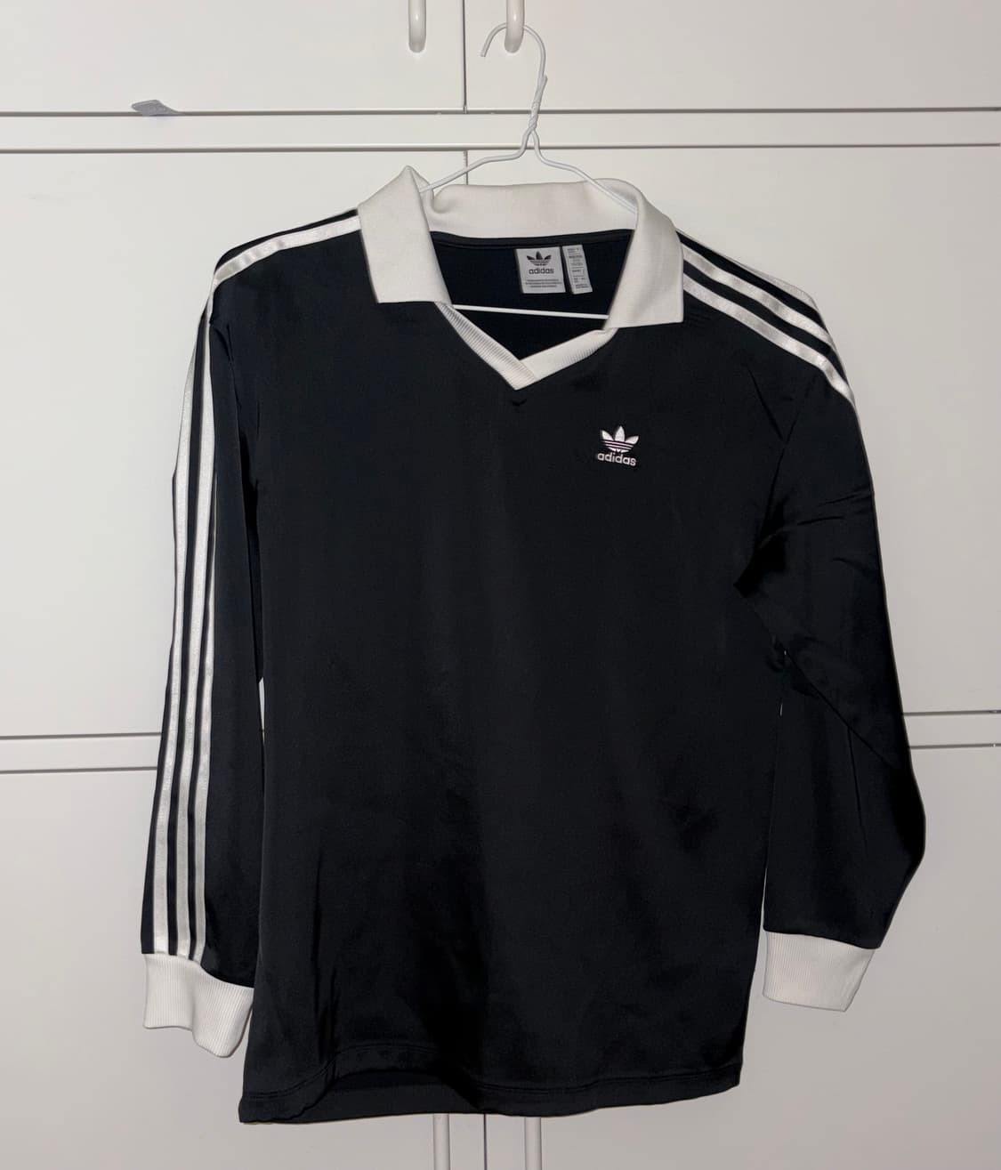 아디다스 새틴 블랙 롱슬리브 상품이미지1