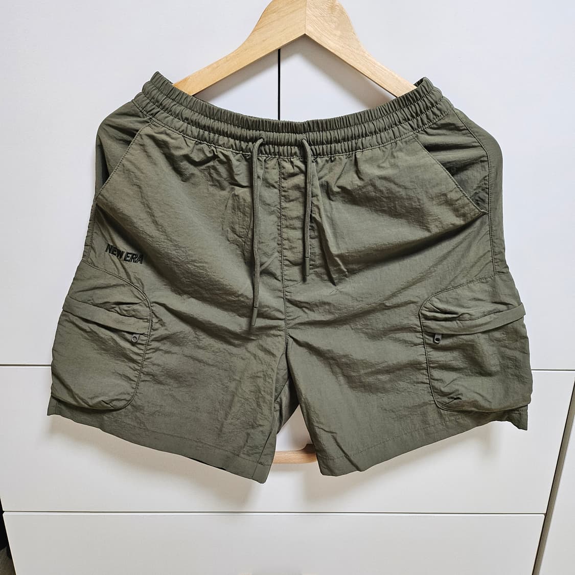 (실착1회) 뉴에라 카고반바지 나일론 카키 남여공용 S 상품이미지2