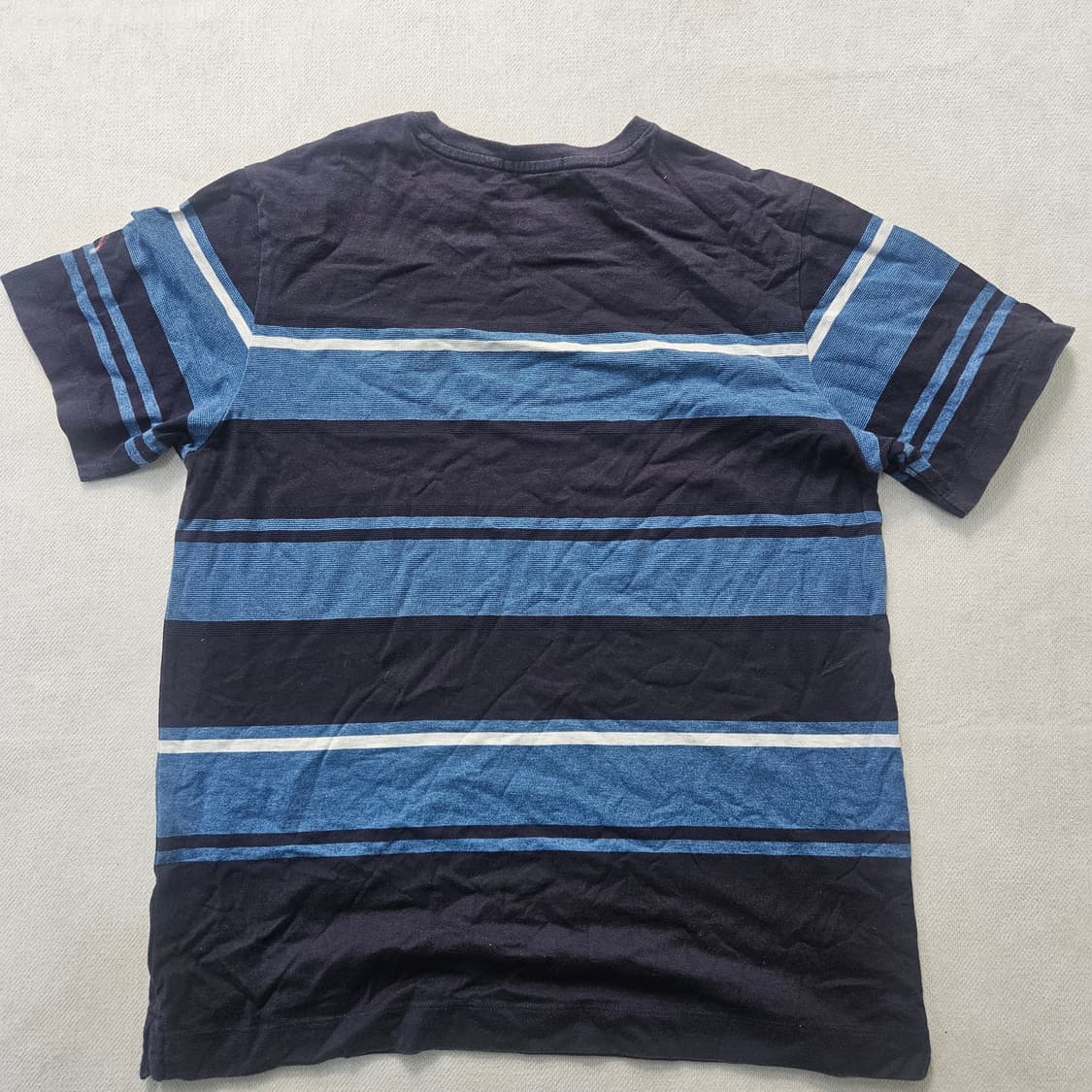 100 헤지스 남성 스트라이프 반팔티 0304Y 상품이미지2