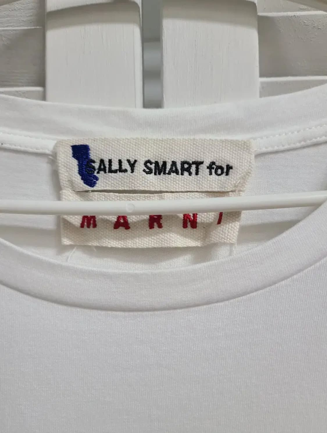 마르니 샐리스마트 콜라보 한정판 티셔츠 상품이미지2