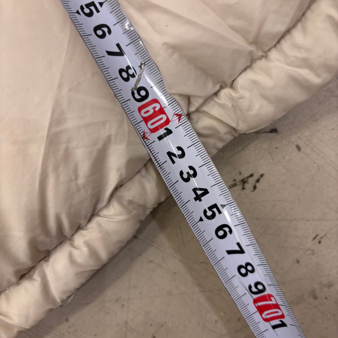 나이키 아이보리 덕다운 패딩 상품이미지5