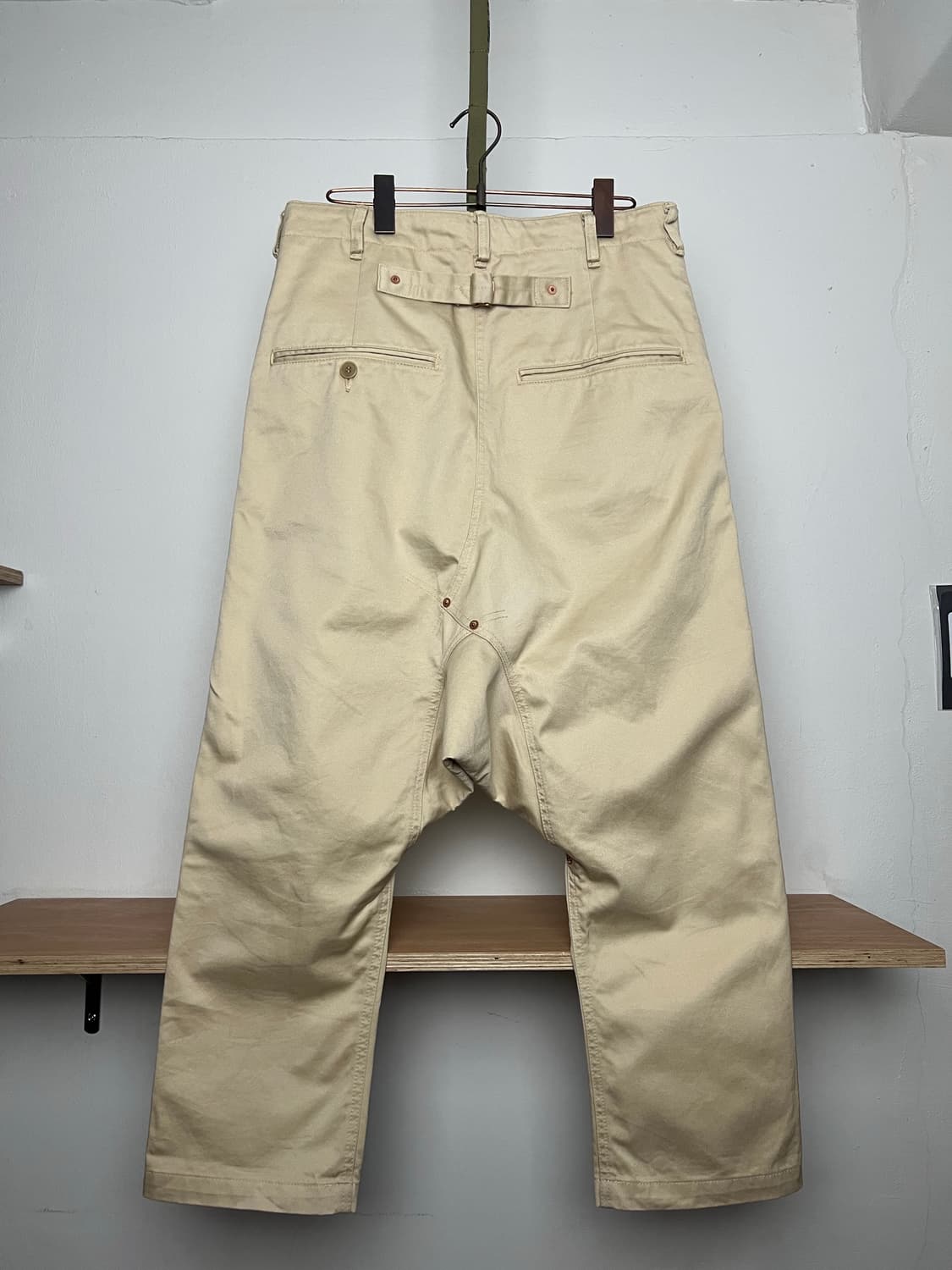 간류 사루엘 팬츠 베이지 치노팬츠 상품이미지2