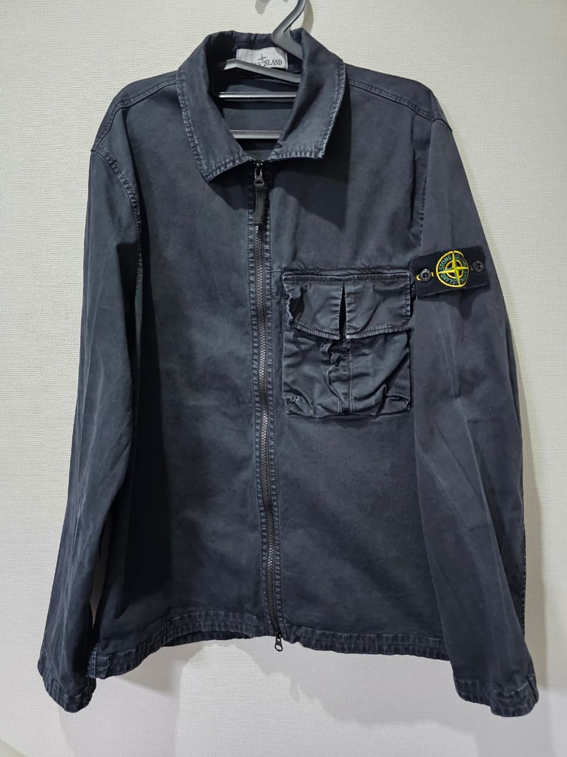 정품 23SS 스톤아일랜드 올드 이펙트 와펜 오버셔츠 100 / L 상품이미지1