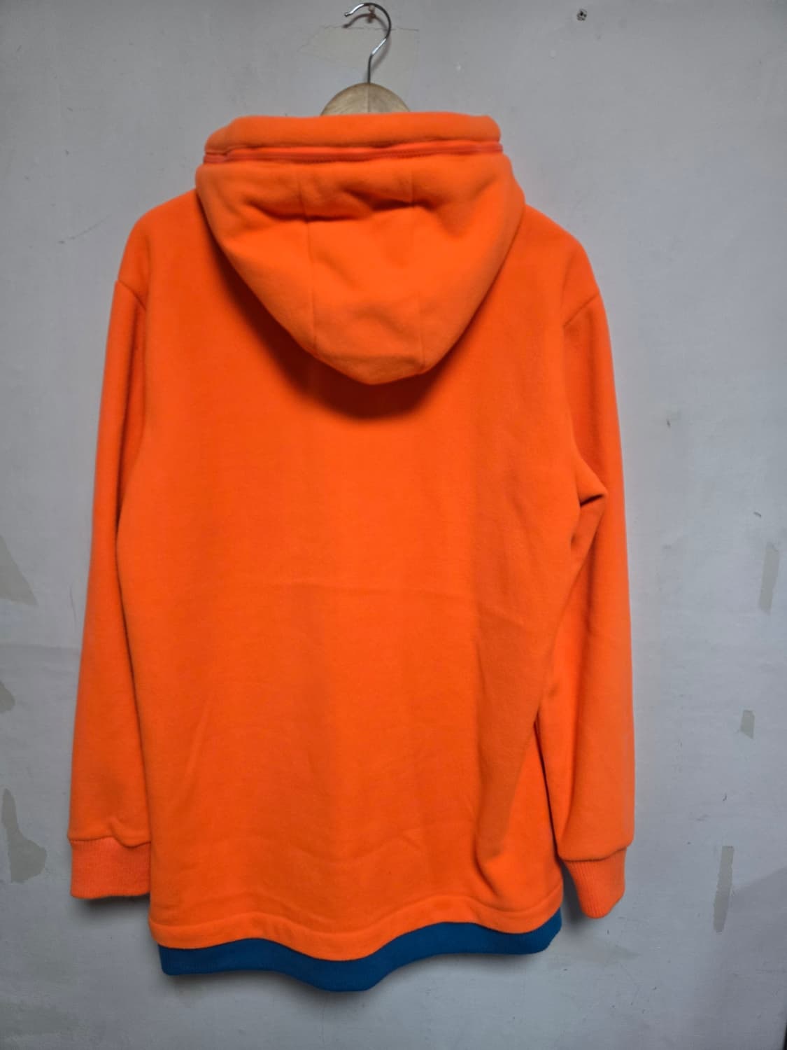 비켐버그(Bikkembergs) 오렌지 후드티 L (새상품)
 상품이미지2