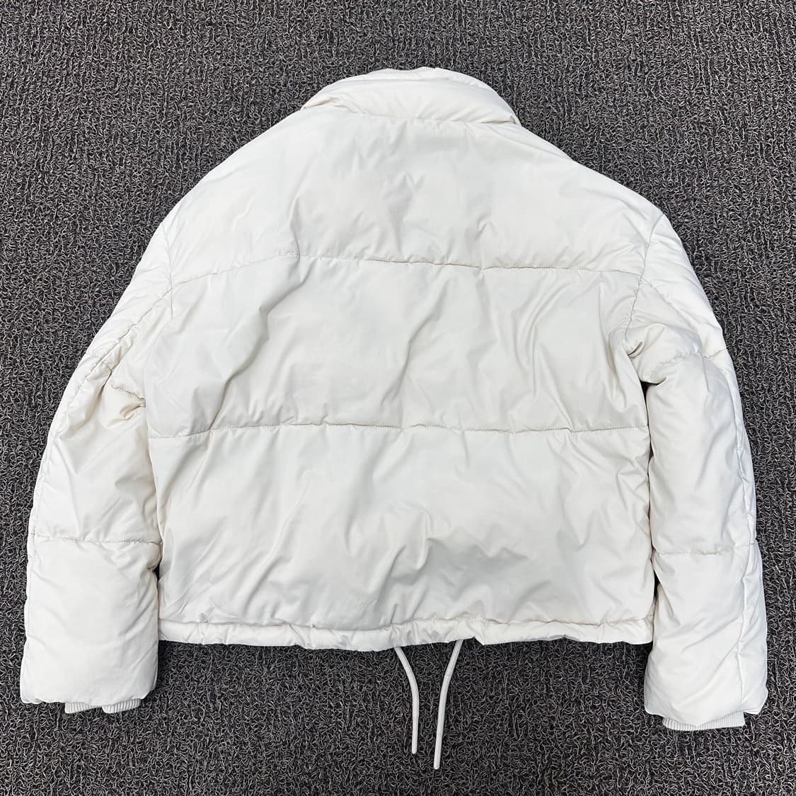 엄브로 여성 스카치 로고 크롭 패딩 점퍼 80(2XS) 상품이미지6