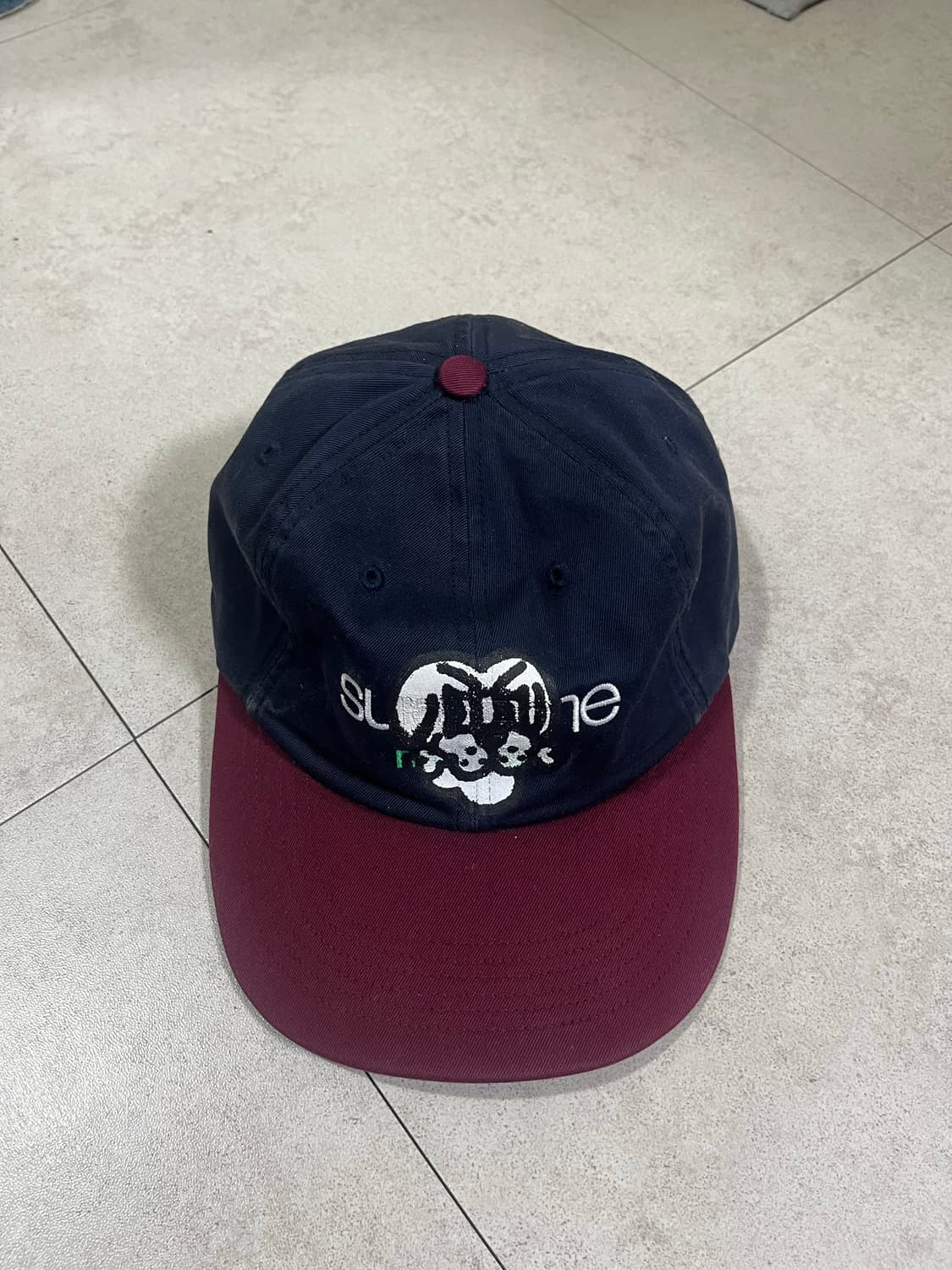 슈프림 본 치토 볼캡 네이비/버건디 상품이미지1