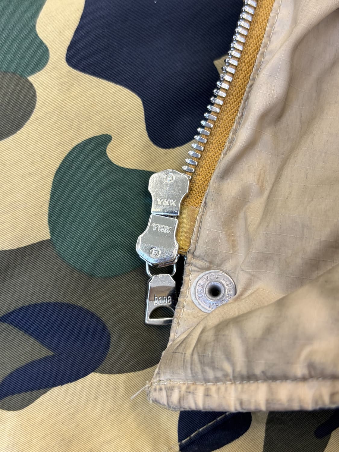 베이프 2000s OG 1st 카모 다운 자켓 상품이미지6