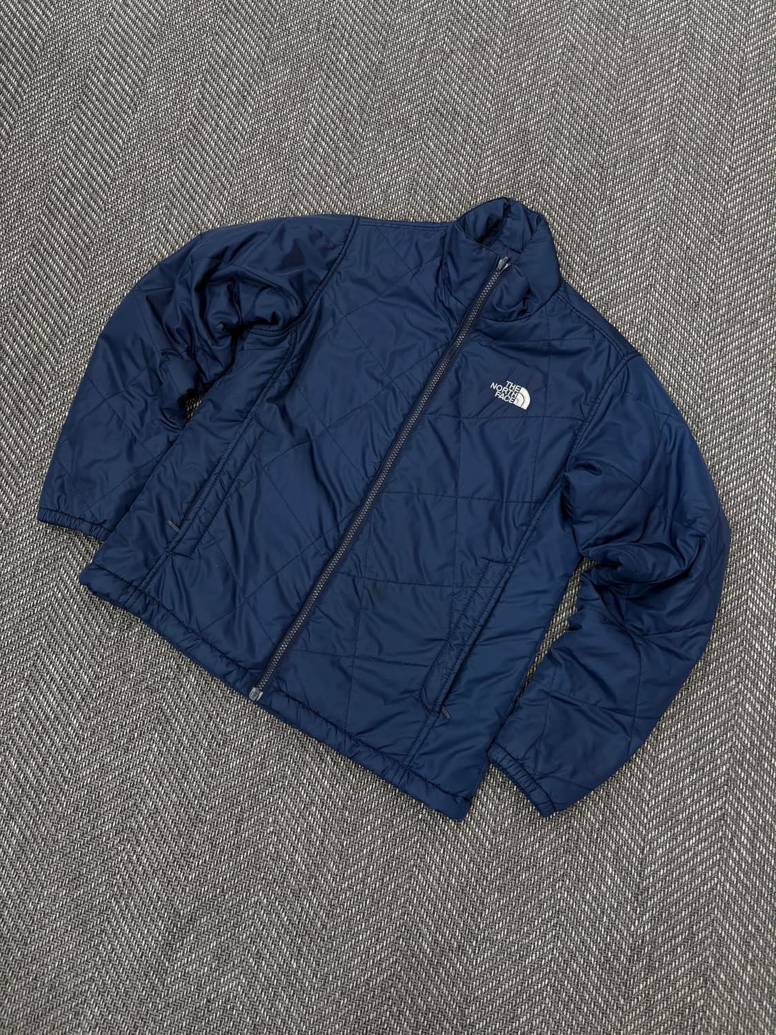 노스페이스 경량패딩 네이비 상품이미지1