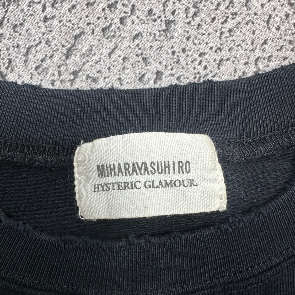 ✨ (바배) 미하라 야스히로 x 히스테릭 글래머 스컬 데미지 블랙 맨투맨 상품이미지3