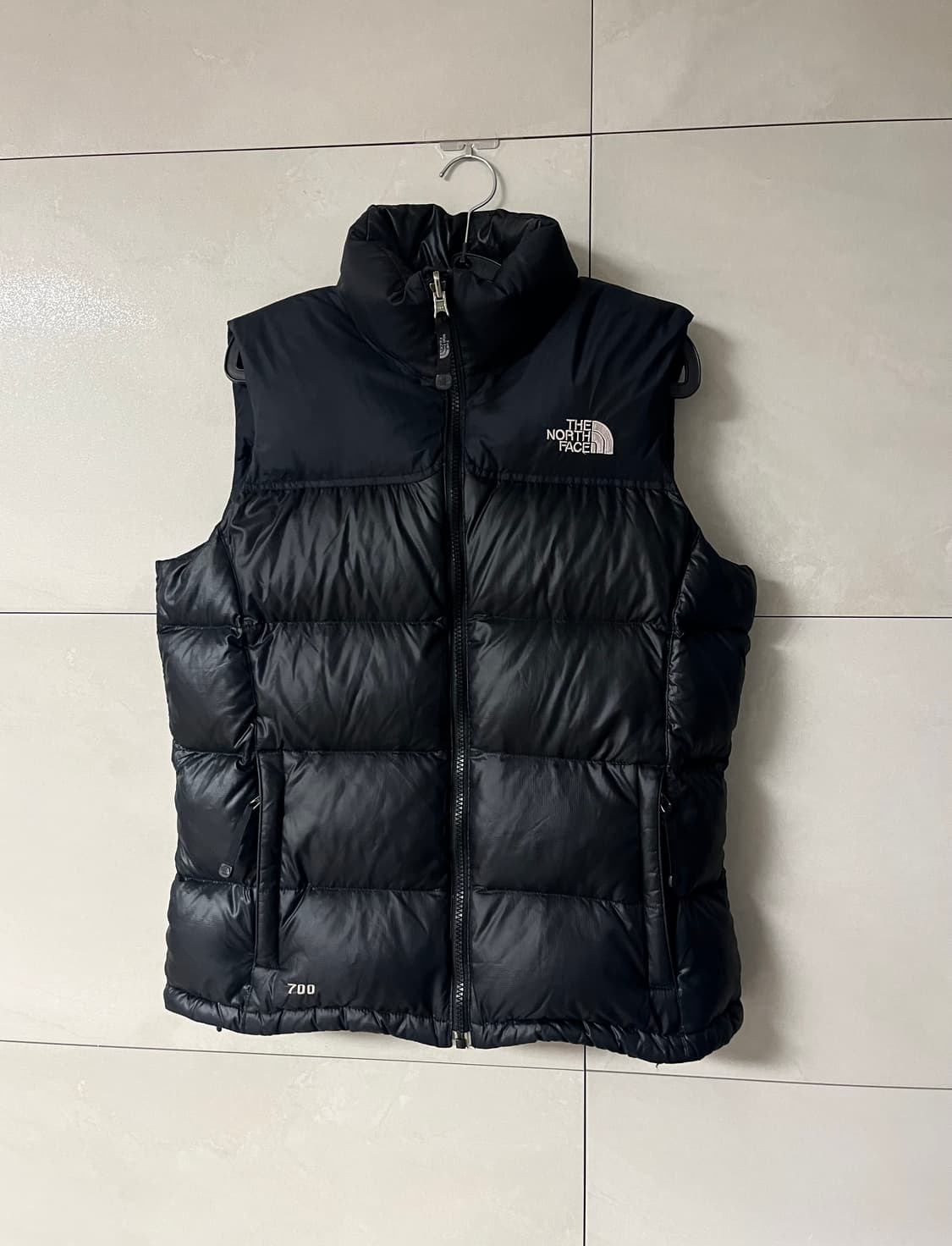 노스페이스 눕시 700 패딩 조끼 블랙 [L] 상품이미지3