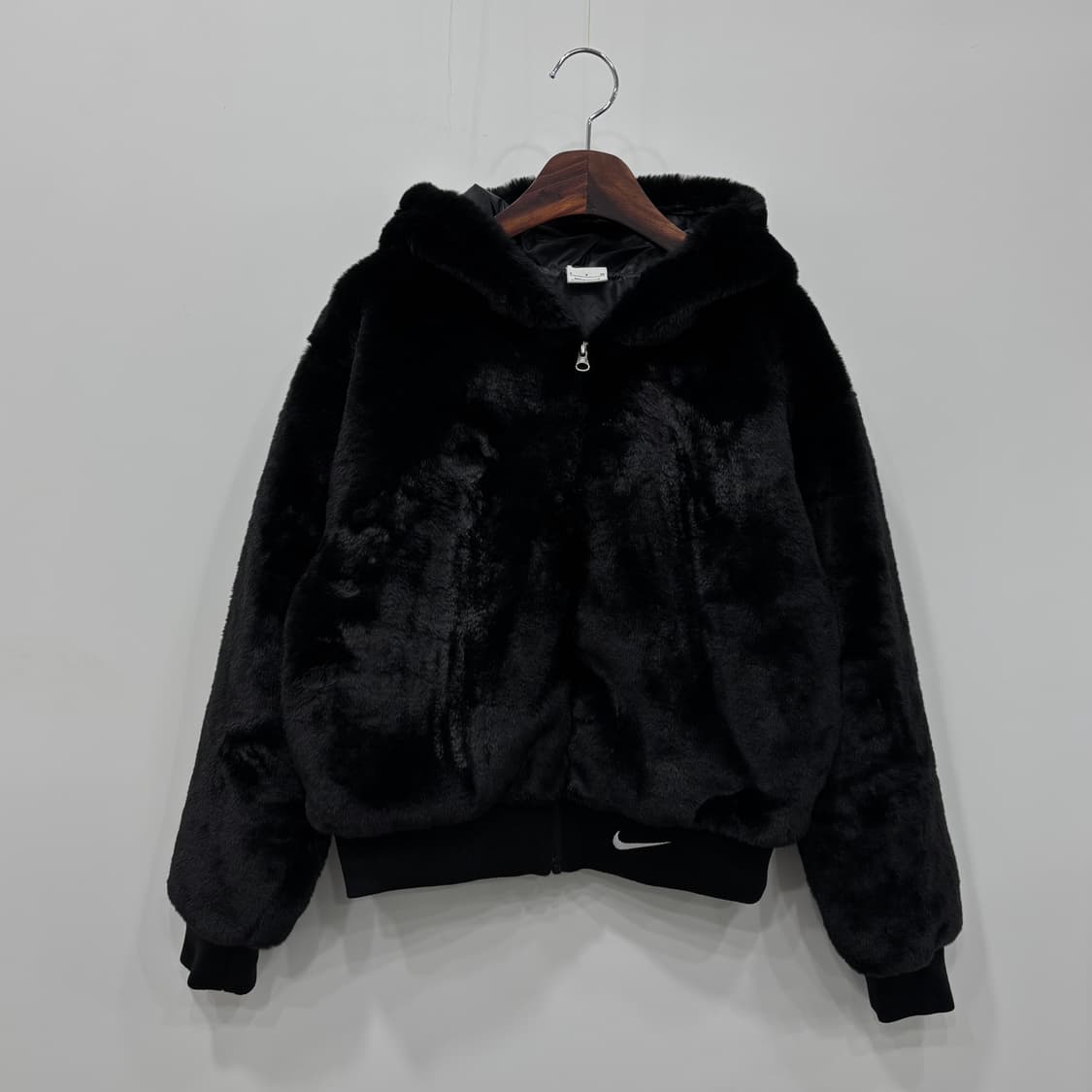 Nike(w)에센셜 페이크퍼 자켓  상품이미지2