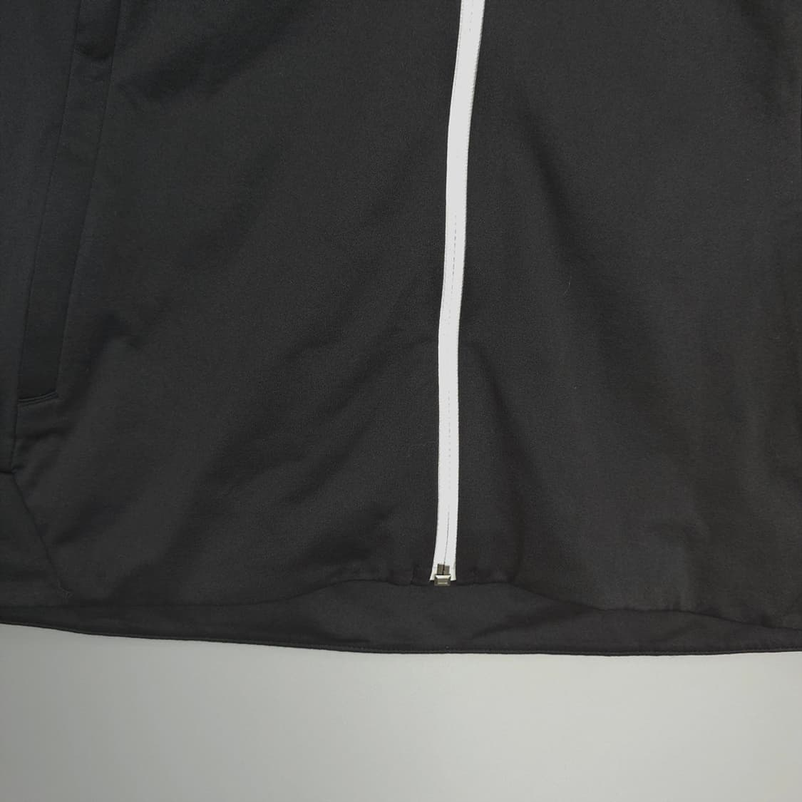 데상트 DESCENTE 스포츠로고 폴리 집업 자켓 105 상품이미지4